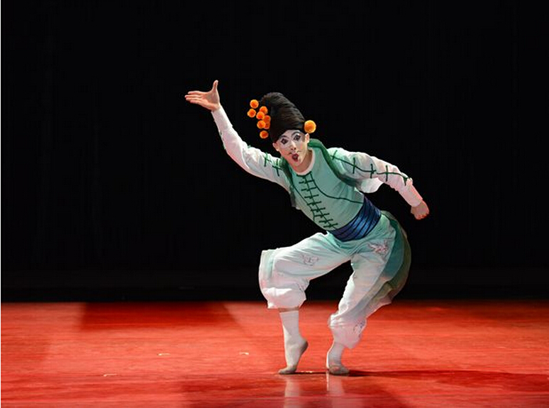 我們要警惕給我們布下低價(jià)陷阱的黑心舞臺(tái)地板廠家