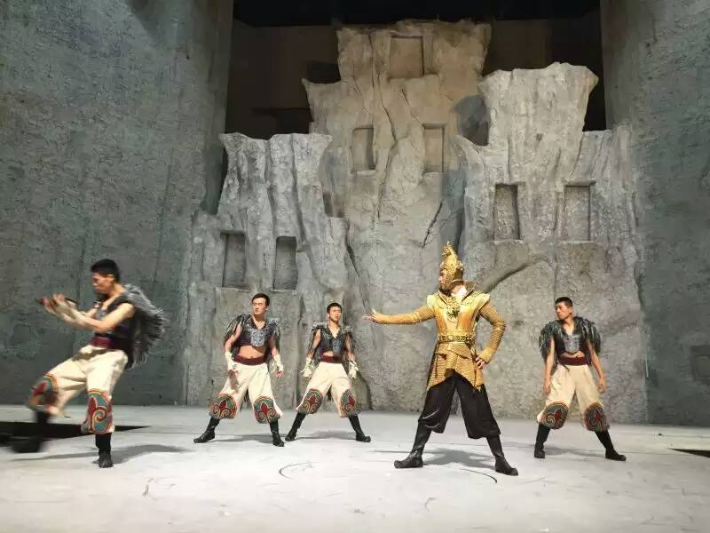 舞蹈地膠的構(gòu)成及使用注意事項