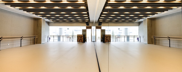 舞蹈地膠好壞是舞者評判舞蹈室好壞的標(biāo)準(zhǔn)