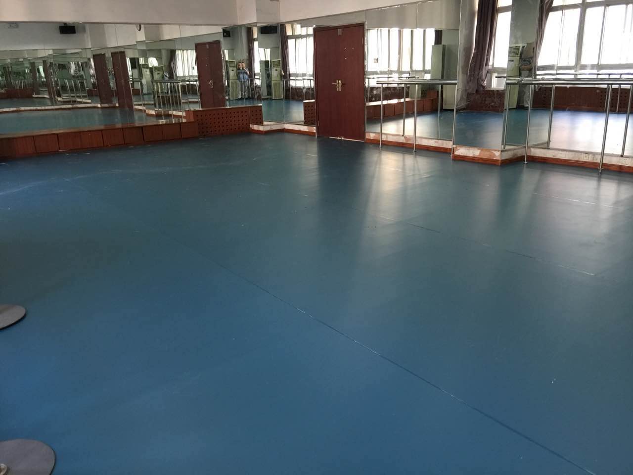 舞蹈地膠多少錢平米