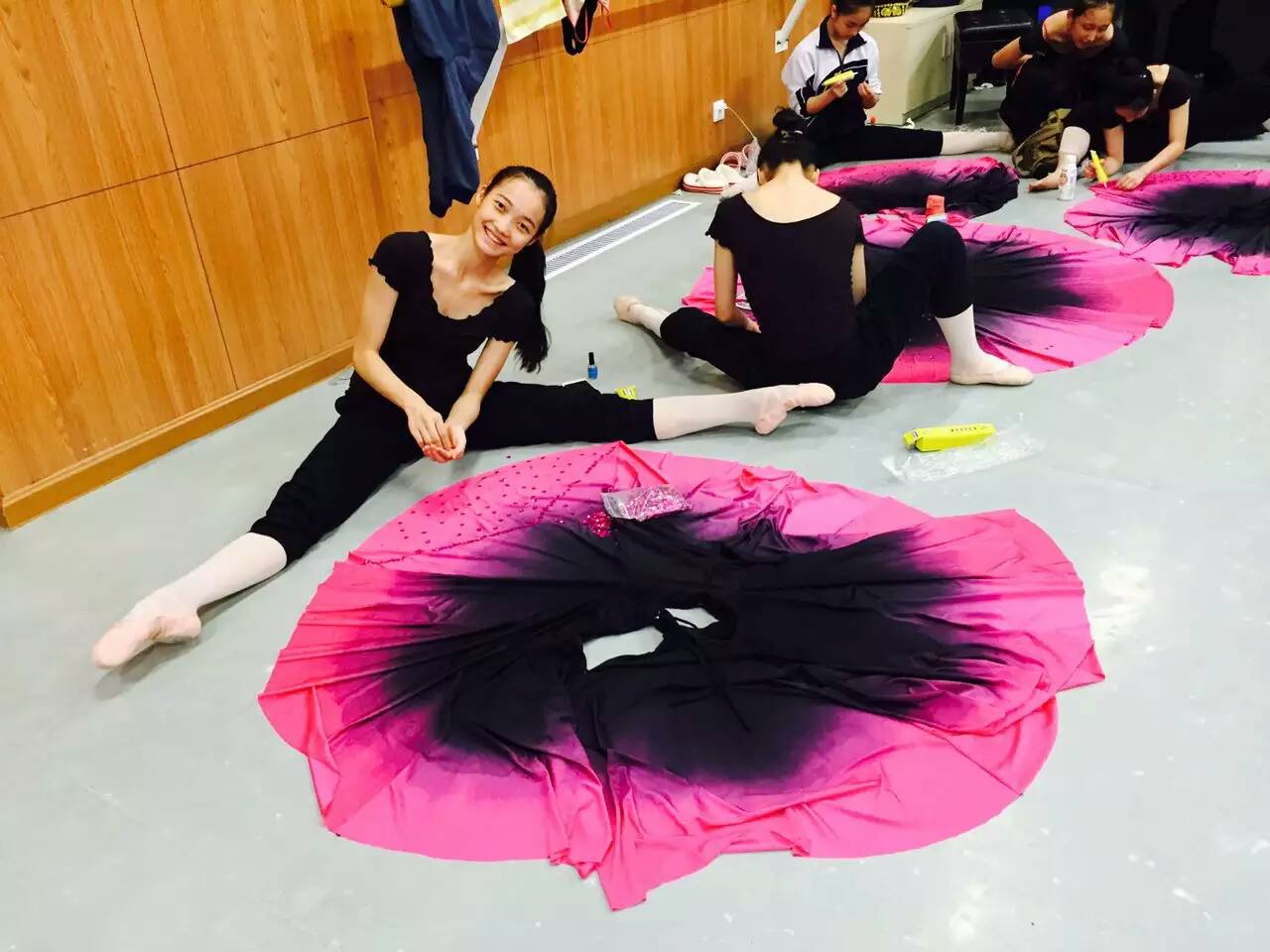 舞蹈地膠,舞蹈室地膠