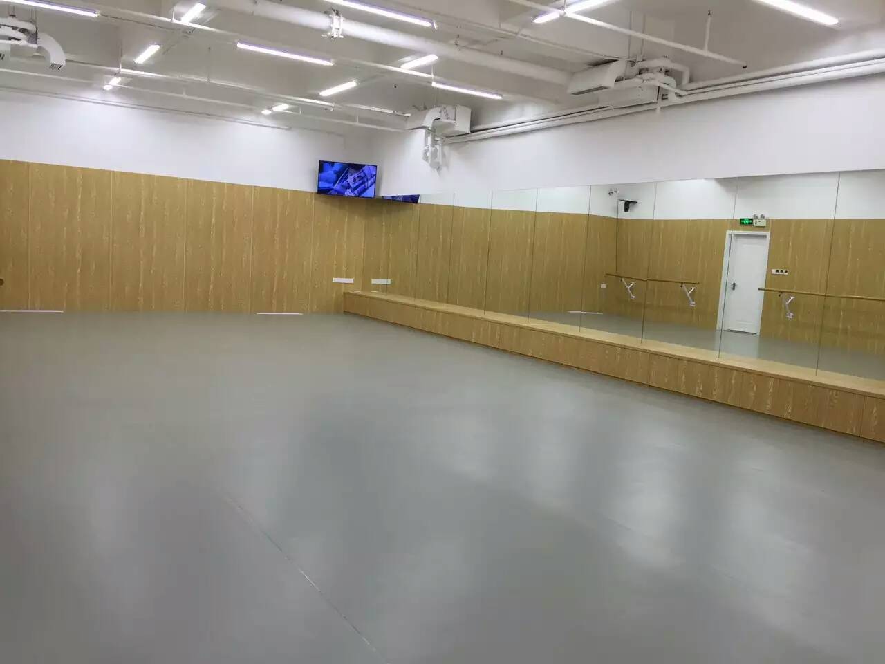 舞蹈地膠,舞蹈室地膠